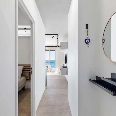 Superbe 2 Pieces Front De Mer, Le Lido Antibes